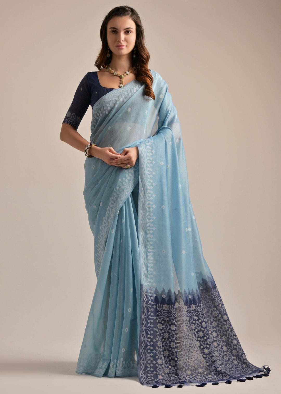 Firozi Thread Butti Lakhnawi Weaves Muga Cotton Saree With Contrast Pallu