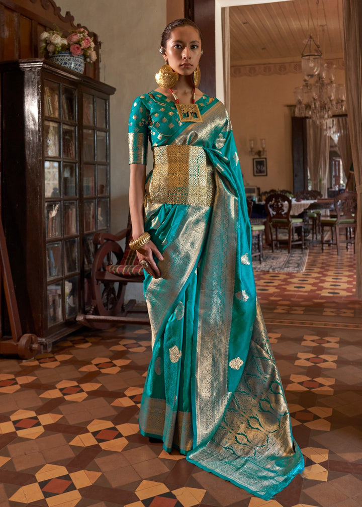 Cerulean Two Tone Handloom Weaving Silk Saree