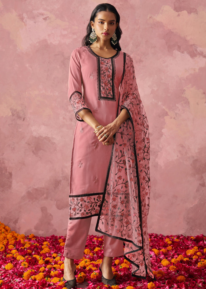 Light Pink Georgette Suit With Thread Embroidered Work