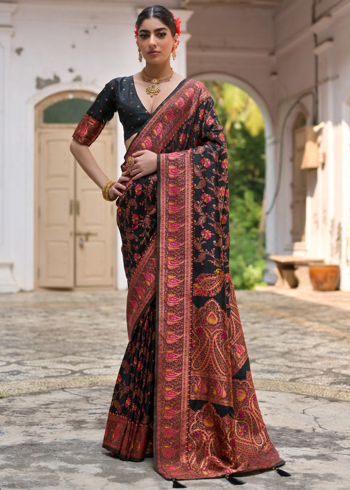 Black Thread Woven Jal & Flower Silk Saree With Thread Woven Pallu