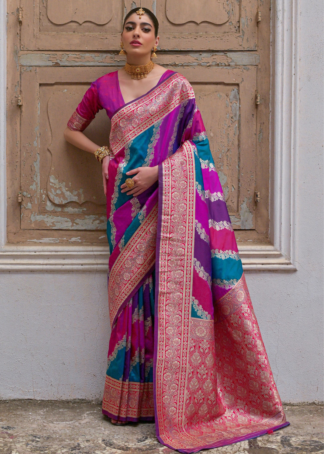 Pink Leriya Zari Woven Saree With Contrast Pallu