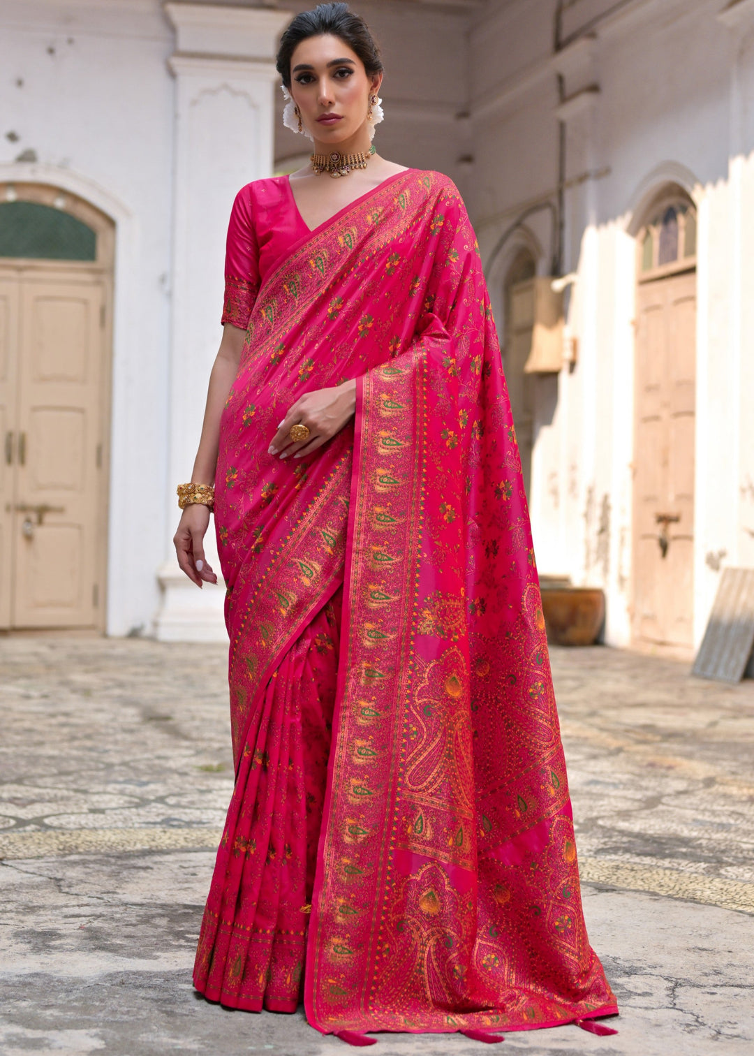 Pink Thread Woven Jal & Flower Silk Saree With Thread Woven Pallu