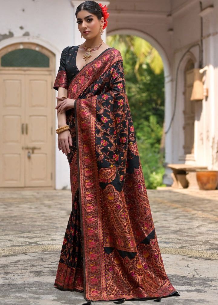 Black Thread Woven Jal & Flower Silk Saree With Thread Woven Pallu