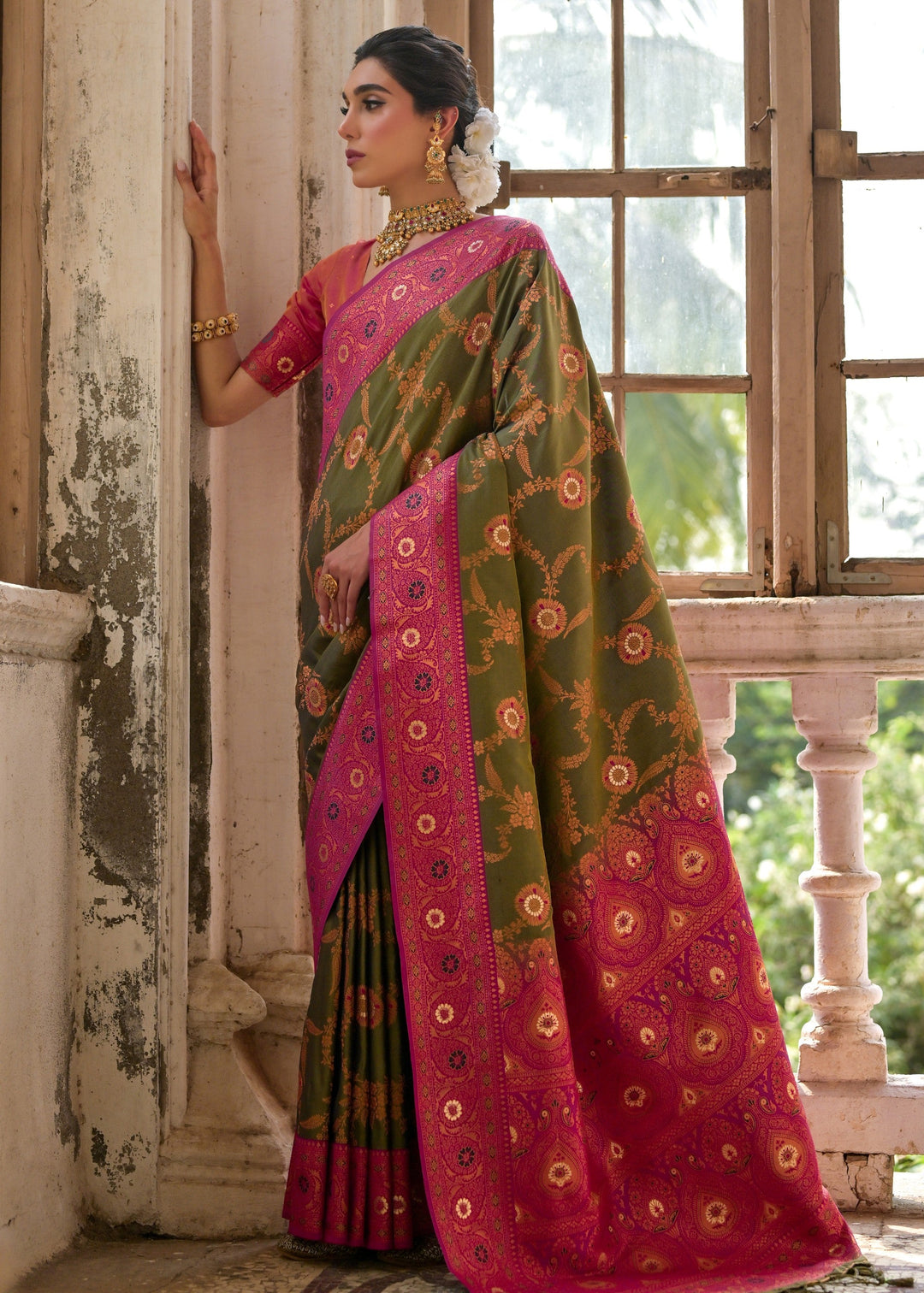 Mehendi Green All Over Flower Printed Zari Woven Banarasi Silk Saree With Contrast Pallu
