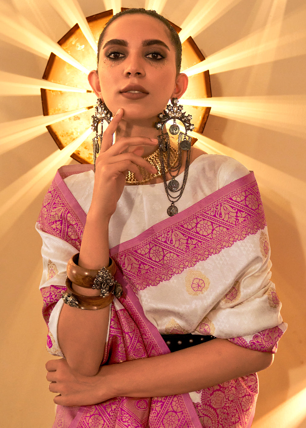 Shades Of Pink Handloom Woven Banarasi Silk Saree