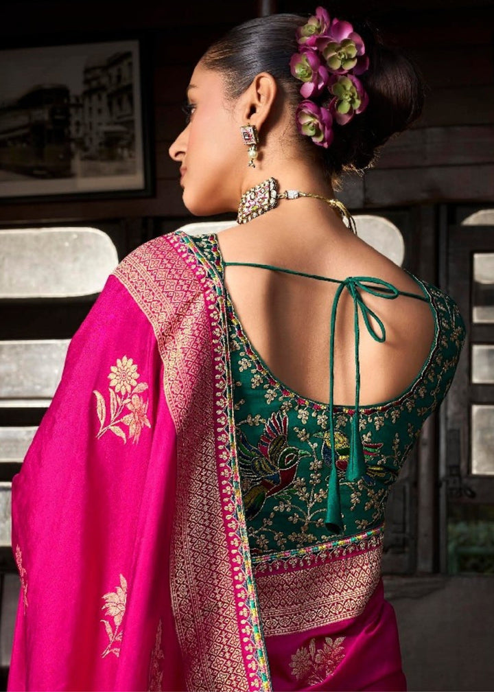 Megenta Soft Dola Viscous Silk with 3d Weaved Pallu and contrast blouse Saree