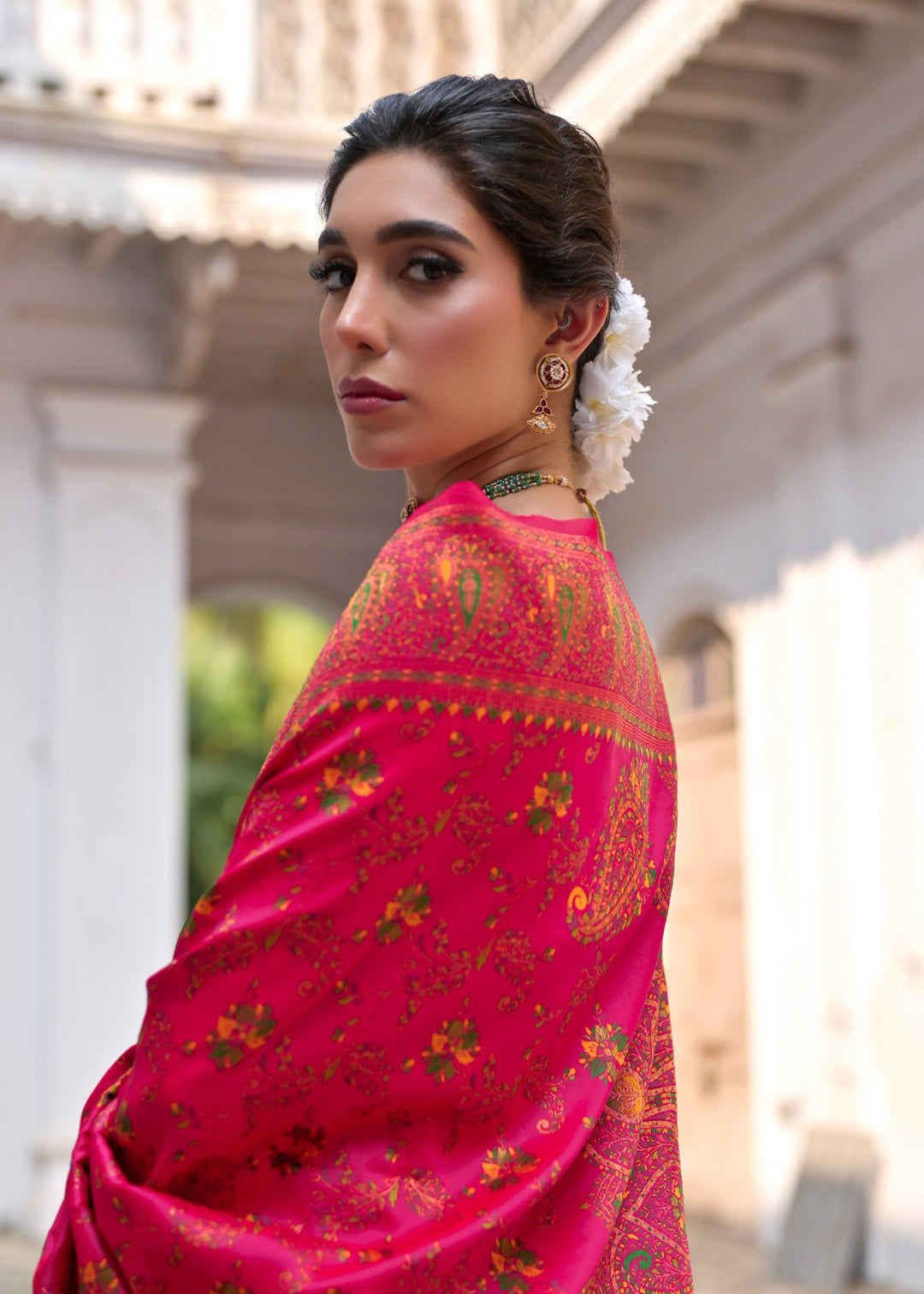 Pink Thread Woven Jal & Flower Silk Saree With Thread Woven Pallu