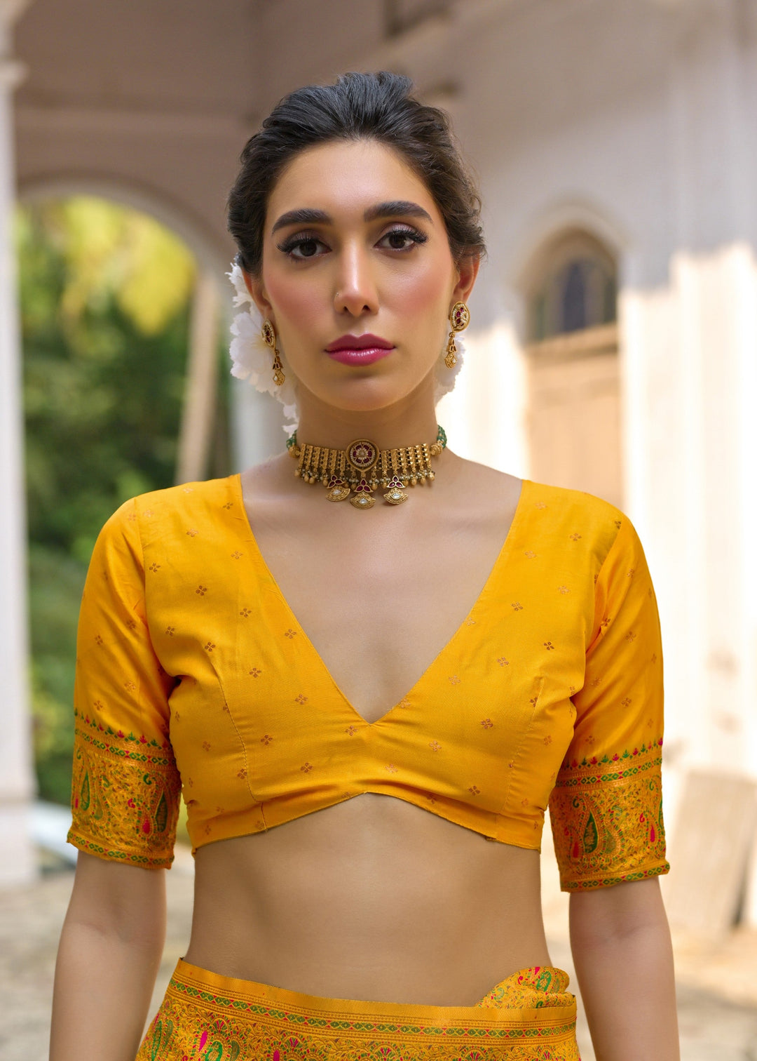 Yellow Thread Woven Jal & Flower Silk Saree With Thread Woven Pallu