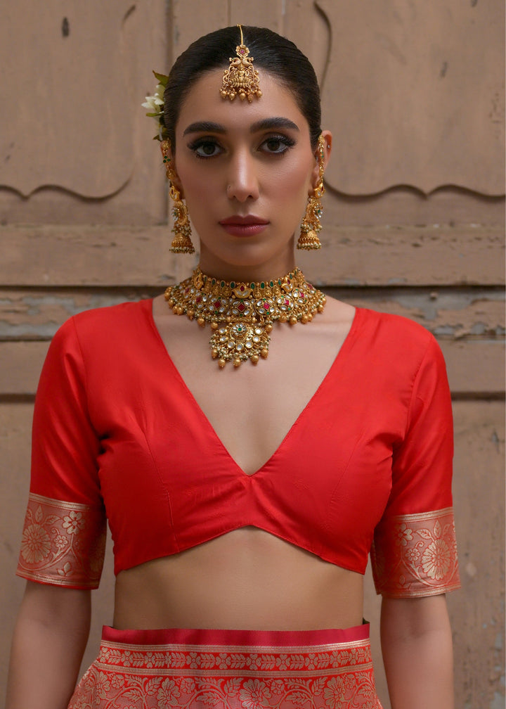 Red Leriya Zari Woven Saree With Contrast Pallu