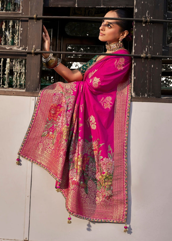 Megenta Soft Dola Viscous Silk with 3d Weaved Pallu and contrast blouse Saree